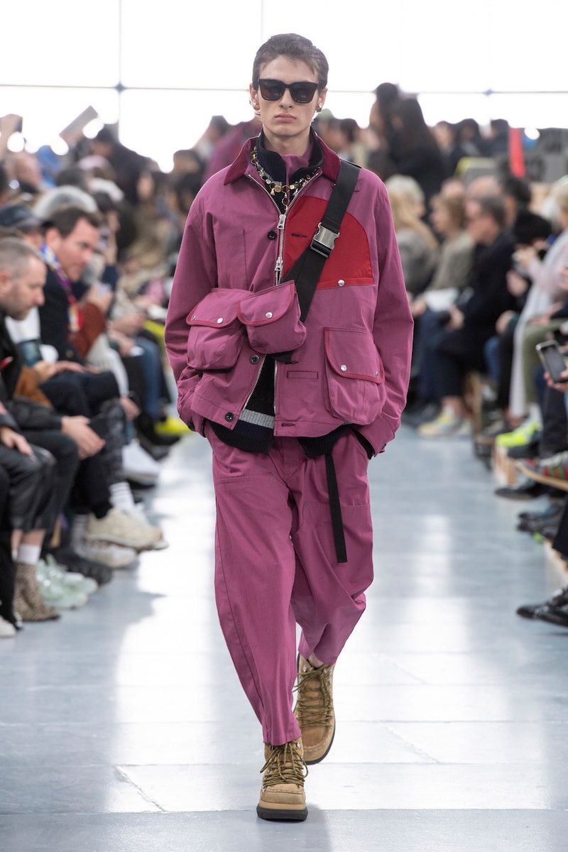サカイ 2020年秋冬コレクションのバックステージに潜入 sacai Paris Fashion Week Fall Winter Runway Nike Pegasus Vaporfly pfw co ed chitose abe deconstruction military outerwear japanese designer layer styles leopard olive asymmetrical 