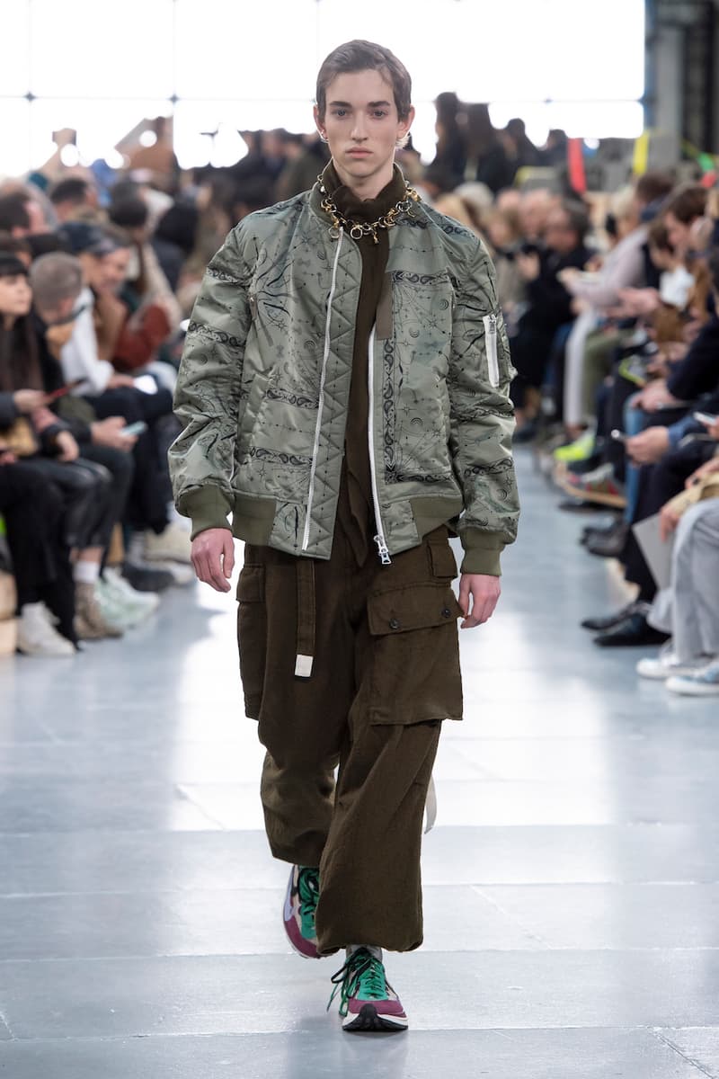 サカイ 2020年秋冬コレクションのバックステージに潜入 sacai Paris Fashion Week Fall Winter Runway Nike Pegasus Vaporfly pfw co ed chitose abe deconstruction military outerwear japanese designer layer styles leopard olive asymmetrical 