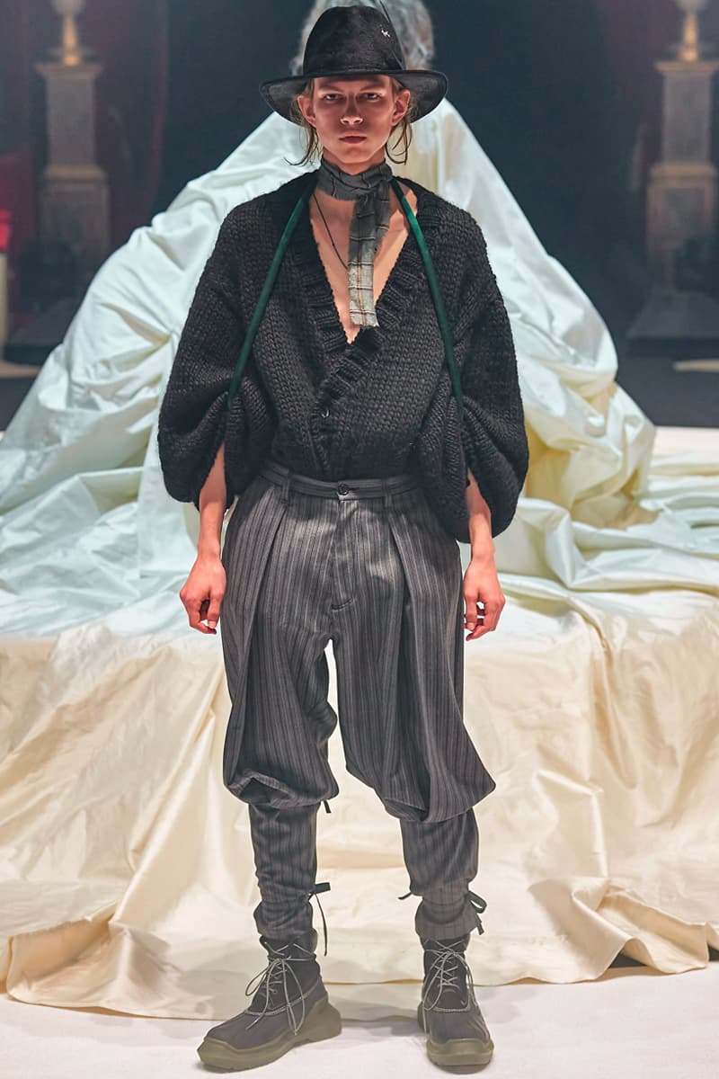 アンダーカバー 2020年秋冬コレクション UNDERCOVER Fallen Man Fall Winter 2020 Runway Collection Paris Fashion Week throne of Blood Akira Kurosawa Jun Takahashi Info Release Date Look Image Full