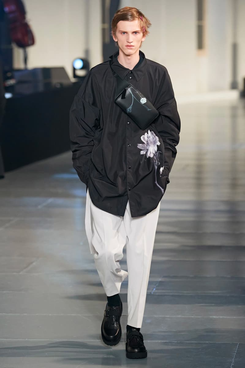 ヴァレンティノ 2020年秋冬コレクション オニツカタイガー Valentino Fall/Winter 2020 Runway Collection paris fashion week mens Pierpaolo Piccioli ready to wear flowers 