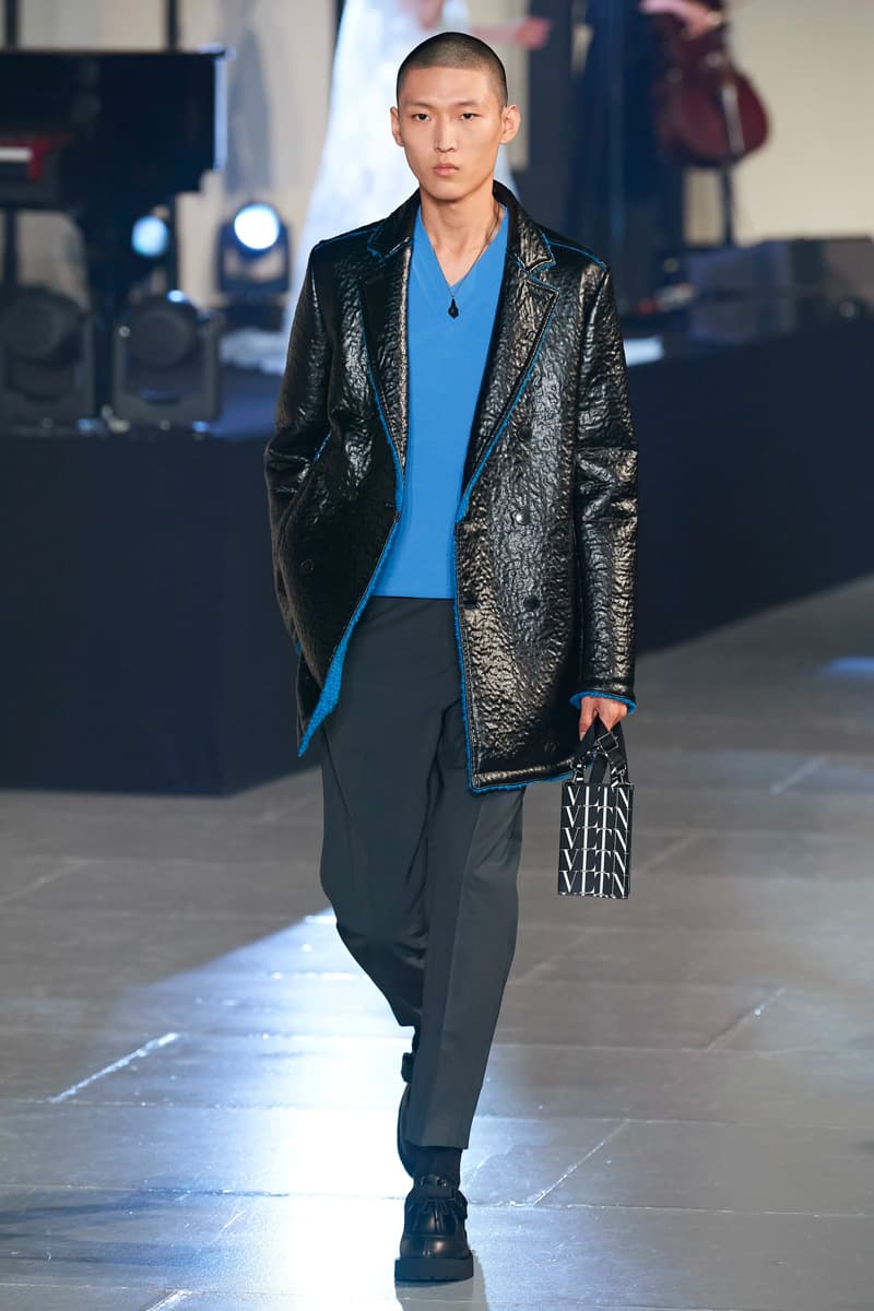 ヴァレンティノ 2020年秋冬コレクション オニツカタイガー Valentino Fall/Winter 2020 Runway Collection paris fashion week mens Pierpaolo Piccioli ready to wear flowers 