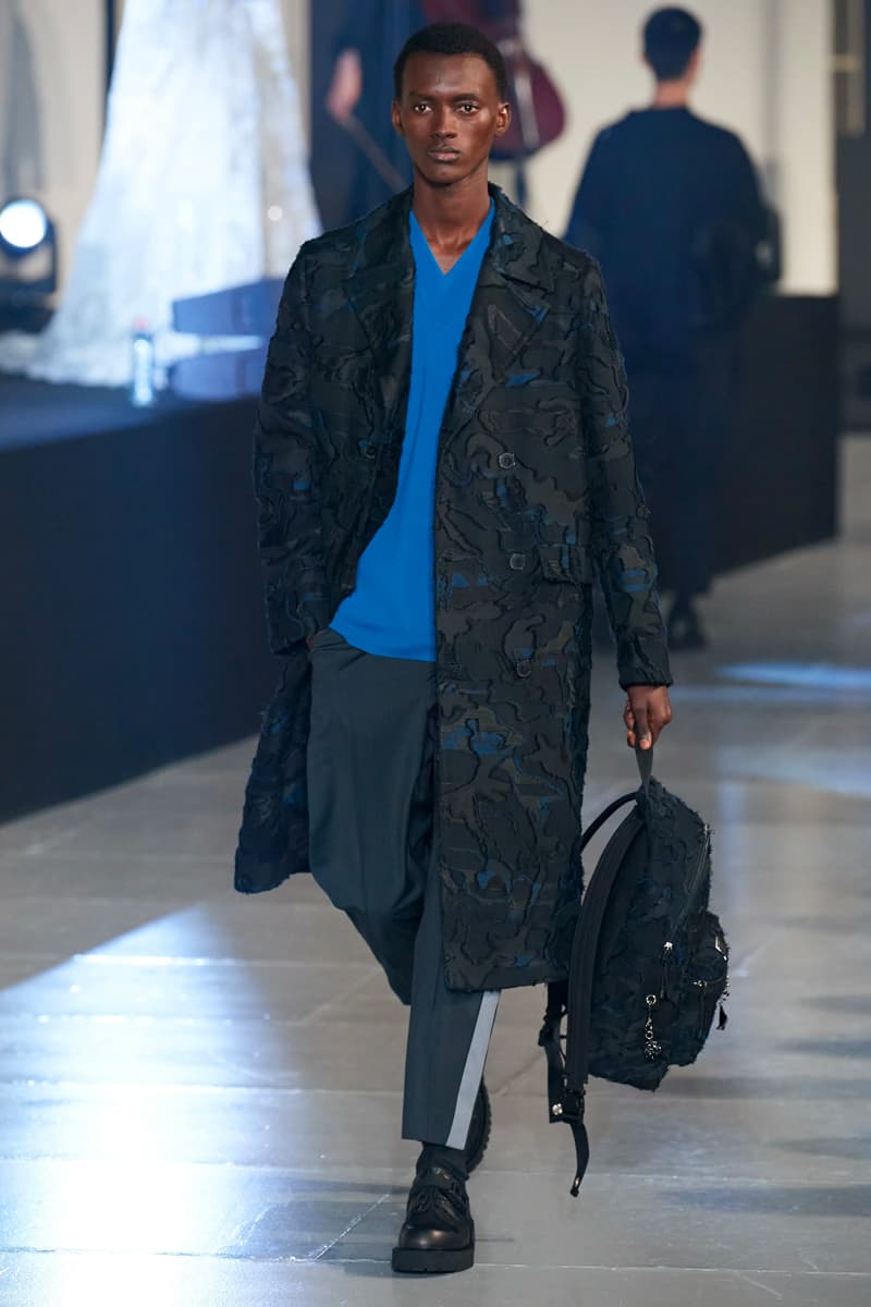 ヴァレンティノ 2020年秋冬コレクション オニツカタイガー Valentino Fall/Winter 2020 Runway Collection paris fashion week mens Pierpaolo Piccioli ready to wear flowers 