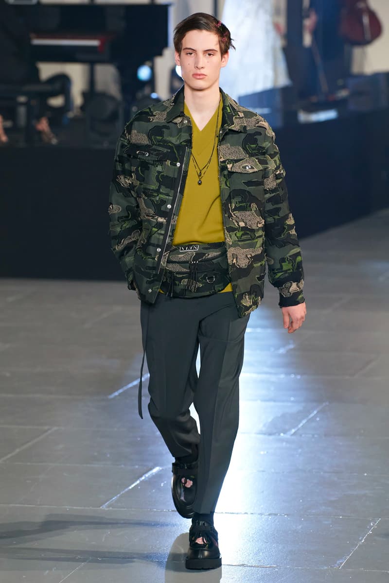 ヴァレンティノ 2020年秋冬コレクション オニツカタイガー Valentino Fall/Winter 2020 Runway Collection paris fashion week mens Pierpaolo Piccioli ready to wear flowers 