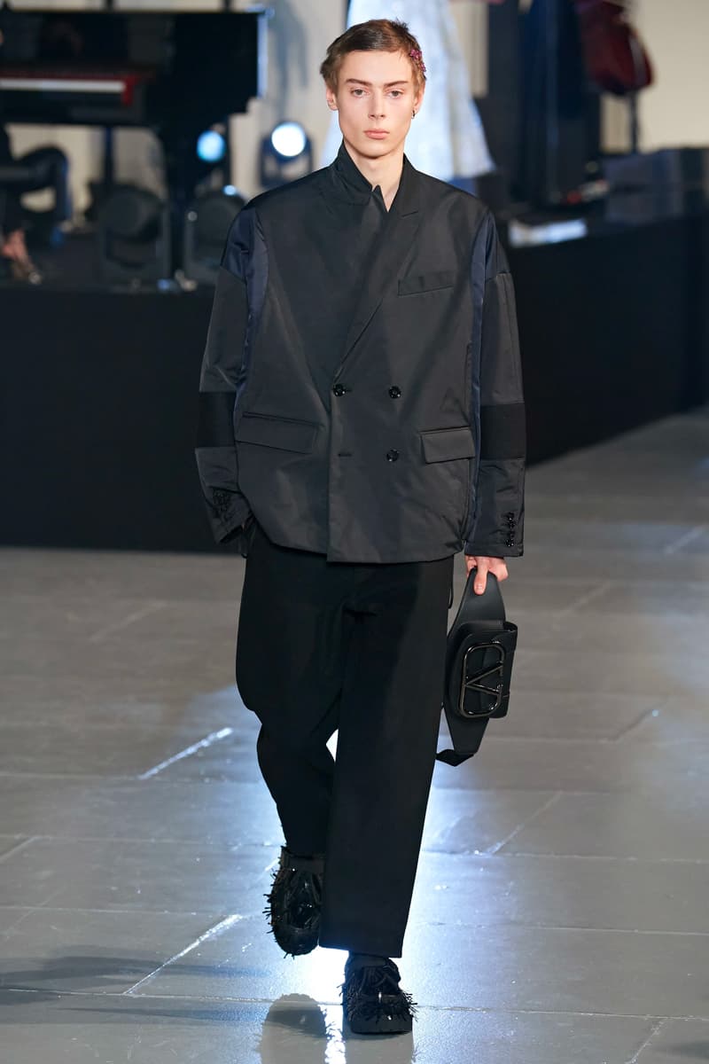 ヴァレンティノ 2020年秋冬コレクション オニツカタイガー Valentino Fall/Winter 2020 Runway Collection paris fashion week mens Pierpaolo Piccioli ready to wear flowers 