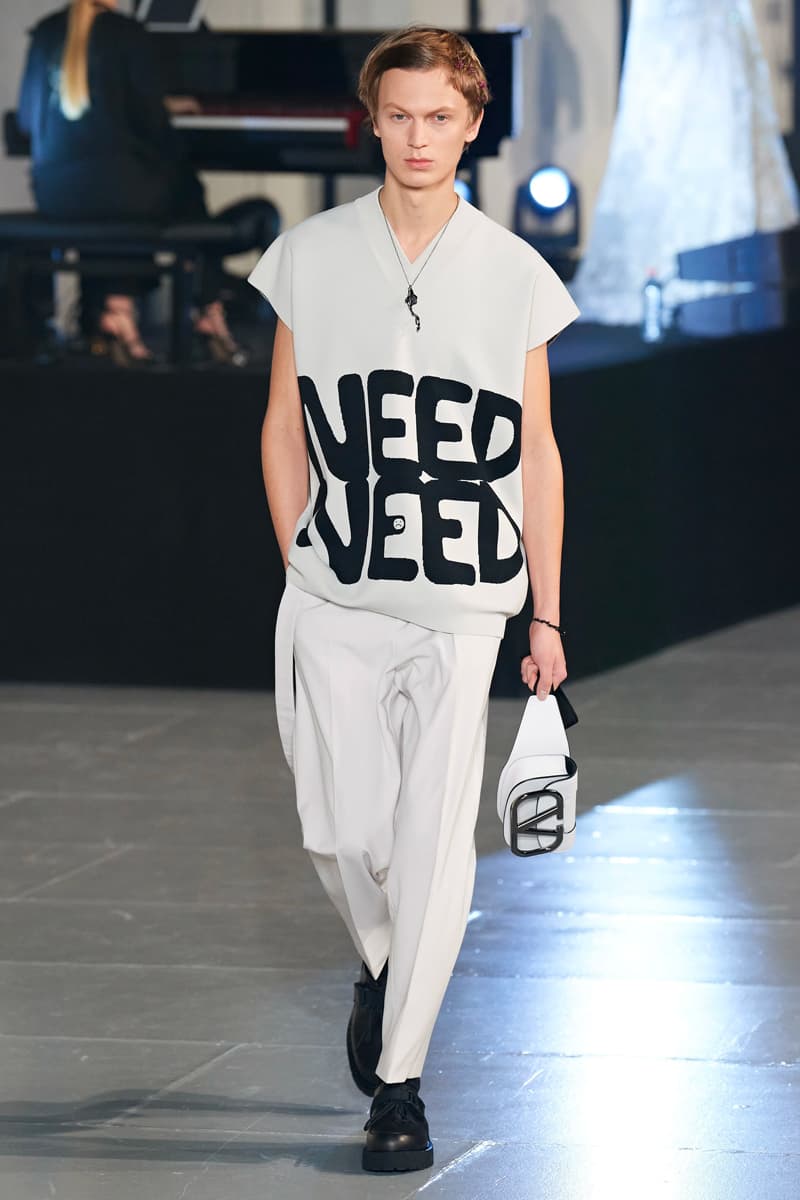 ヴァレンティノ 2020年秋冬コレクション オニツカタイガー Valentino Fall/Winter 2020 Runway Collection paris fashion week mens Pierpaolo Piccioli ready to wear flowers 