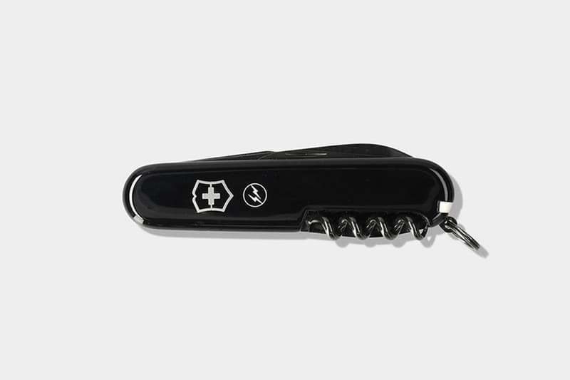 藤原ヒロシ フラグメント x ビクトリノックスによるアーミーナイフが発売 fragment design x Victorinox によるダブルネームのアーミーナイフが発売