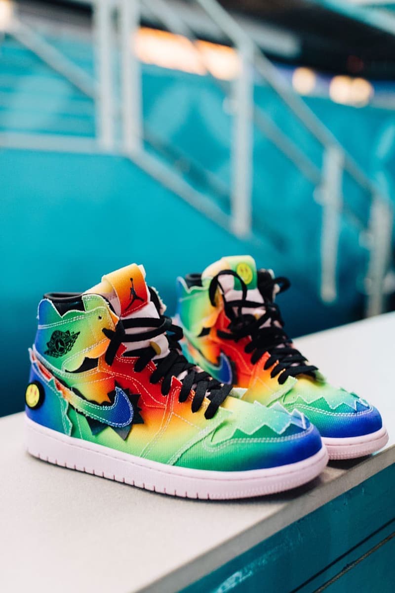 スーパーボウル Jバルヴィン J Balvin がレインボーカラーを採用した Air Jordan 1のコラボレーションモデルを公開 J Balvin Air Jordan 1 Collaboration Super Bowl sneaker design closer look detail shot photo picture rainbow colorway logo happy face