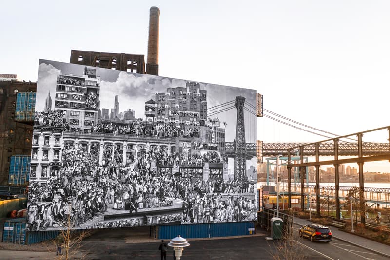 ジェイアール NY ドミノパークにストリートアーティスト JR の巨大壁画が登場 jr chronicles of new york mural domino park stacked shipping containers