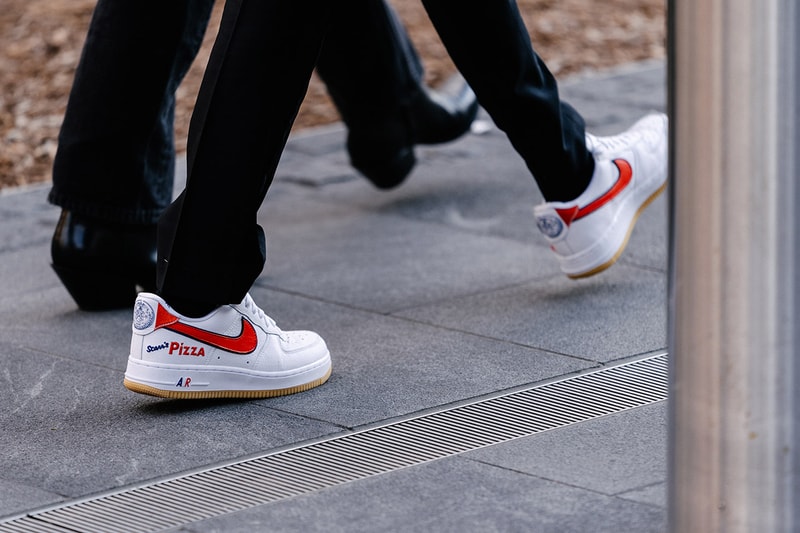 ストリートスタイル：2020年秋冬ニューヨークファッションウィーク Streetstyle：New York Fashion Week Men’s Fall/Winter 2020 New York Fashion Week Men's Fall/Winter 2020 Street Style Menswear Footwear Womenswear Looks Sneakers Outerwear Undercover x Supreme Louis Vuitton Virgil Abloh Off-White x Nike Tom Sachs Mars Yard Dior Kim Jones Scarr's Pizza AF1