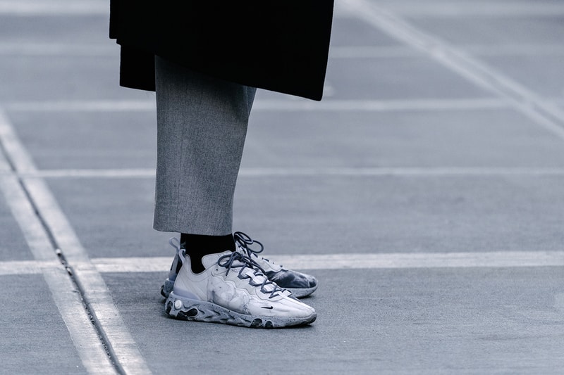 ストリートスタイル：2020年秋冬ニューヨークファッションウィーク Streetstyle：New York Fashion Week Men’s Fall/Winter 2020 New York Fashion Week Men's Fall/Winter 2020 Street Style Menswear Footwear Womenswear Looks Sneakers Outerwear Undercover x Supreme Louis Vuitton Virgil Abloh Off-White x Nike Tom Sachs Mars Yard Dior Kim Jones Scarr's Pizza AF1