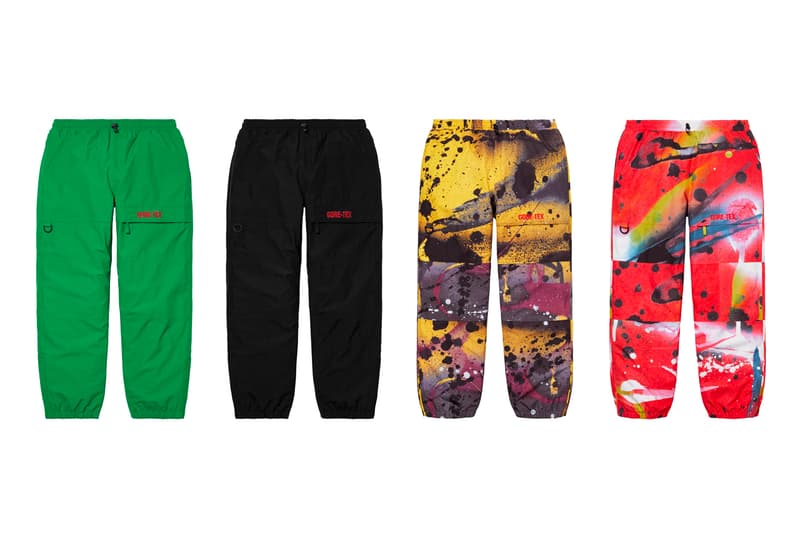 シュプリーム Supreme 2020年春夏コレクション ボトムス 〈Supreme〉のボトムスは、Tシャツやアクセサリー類などと比べると、やや印象が薄いかもしれないが、その確かなクオリティによって固定ファンが多いのも事実。今季はバンダナ柄をはじめ、Rammellzee(ラメルジー)、2019年9月に死去したシンガーソングライター/イラストレーター Daniel Johnston(ダニエル・ジョンストン)、Jamil GS(ジャミル・GS)、Keegan Dakkarといったアーティストやフォトグラファーの作品を大胆に使用した総柄ものが多く並ぶ。素材もデニムからコーデュロイ、スウェット、ナイロン、GORE-TEXまで、春夏ながら全シーズン対応可能なラインアップに。