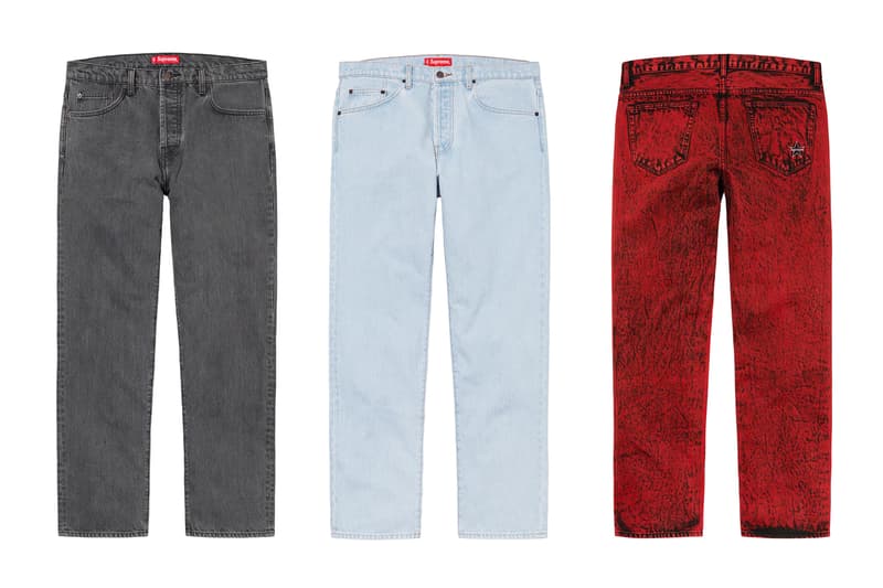 シュプリーム Supreme 2020年春夏コレクション ボトムス 〈Supreme〉のボトムスは、Tシャツやアクセサリー類などと比べると、やや印象が薄いかもしれないが、その確かなクオリティによって固定ファンが多いのも事実。今季はバンダナ柄をはじめ、Rammellzee(ラメルジー)、2019年9月に死去したシンガーソングライター/イラストレーター Daniel Johnston(ダニエル・ジョンストン)、Jamil GS(ジャミル・GS)、Keegan Dakkarといったアーティストやフォトグラファーの作品を大胆に使用した総柄ものが多く並ぶ。素材もデニムからコーデュロイ、スウェット、ナイロン、GORE-TEXまで、春夏ながら全シーズン対応可能なラインアップに。