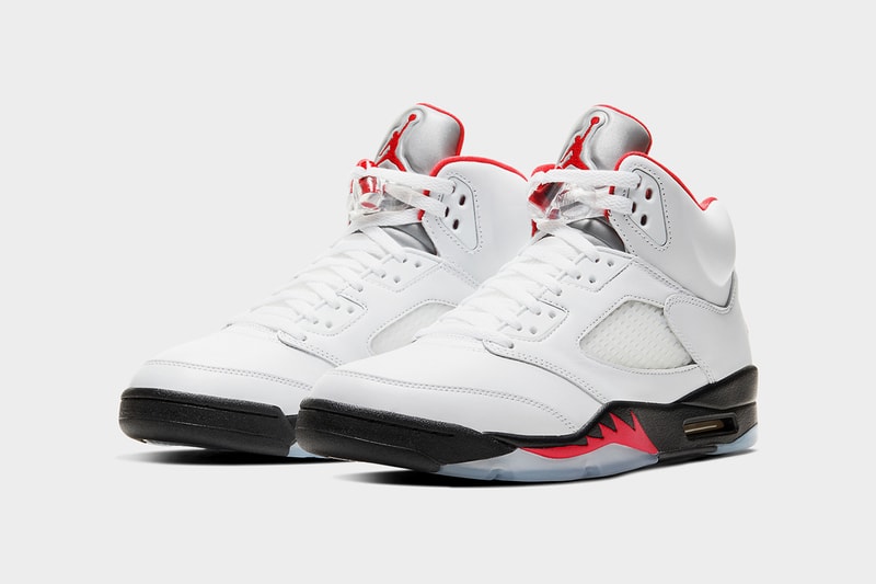 エアジョーダン5“Fire Red”の復刻リリース情報が解禁 air jordan 5 fire red da1911 102 2020 release date info photos price white black nike