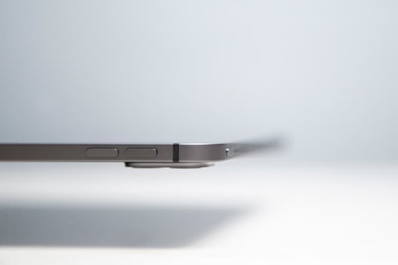 アップルの新型 iPad Proにクローズアップ アイパッド Apple iPad Pro 12.9" Tablet Closer Look PC Laptop Replacement