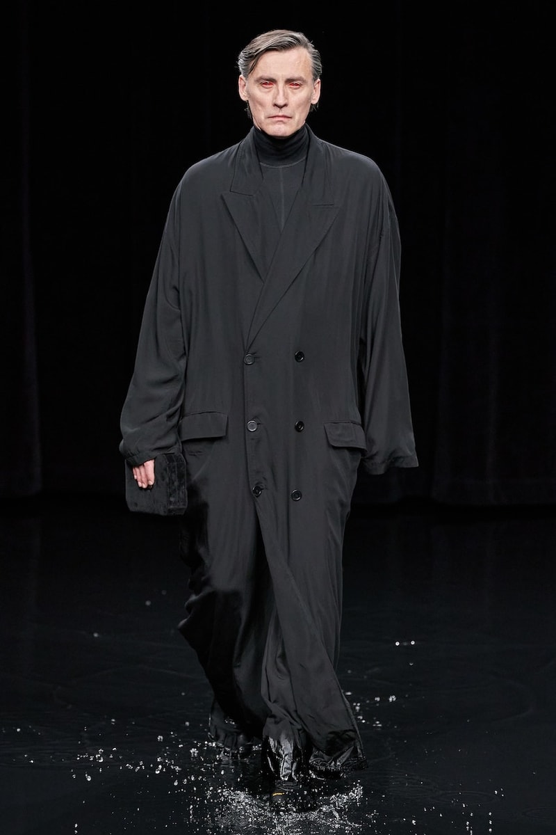 バレンシアガ 2020年秋冬コレクション Balenciaga Fall/Winter 2020 fw20 Runway Show Paris Fashion Week Climate Change  Demna Gvasalia Menswear Womenswear collection