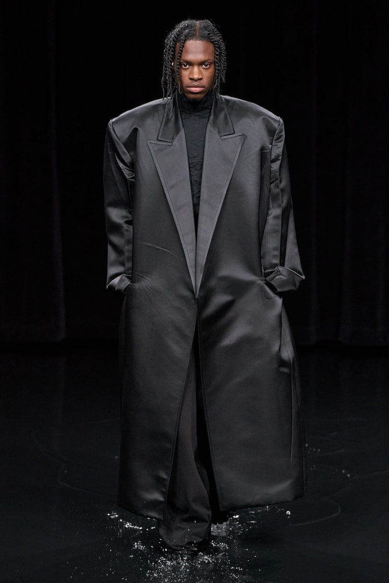 バレンシアガ 2020年秋冬コレクション Balenciaga Fall/Winter 2020 fw20 Runway Show Paris Fashion Week Climate Change  Demna Gvasalia Menswear Womenswear collection