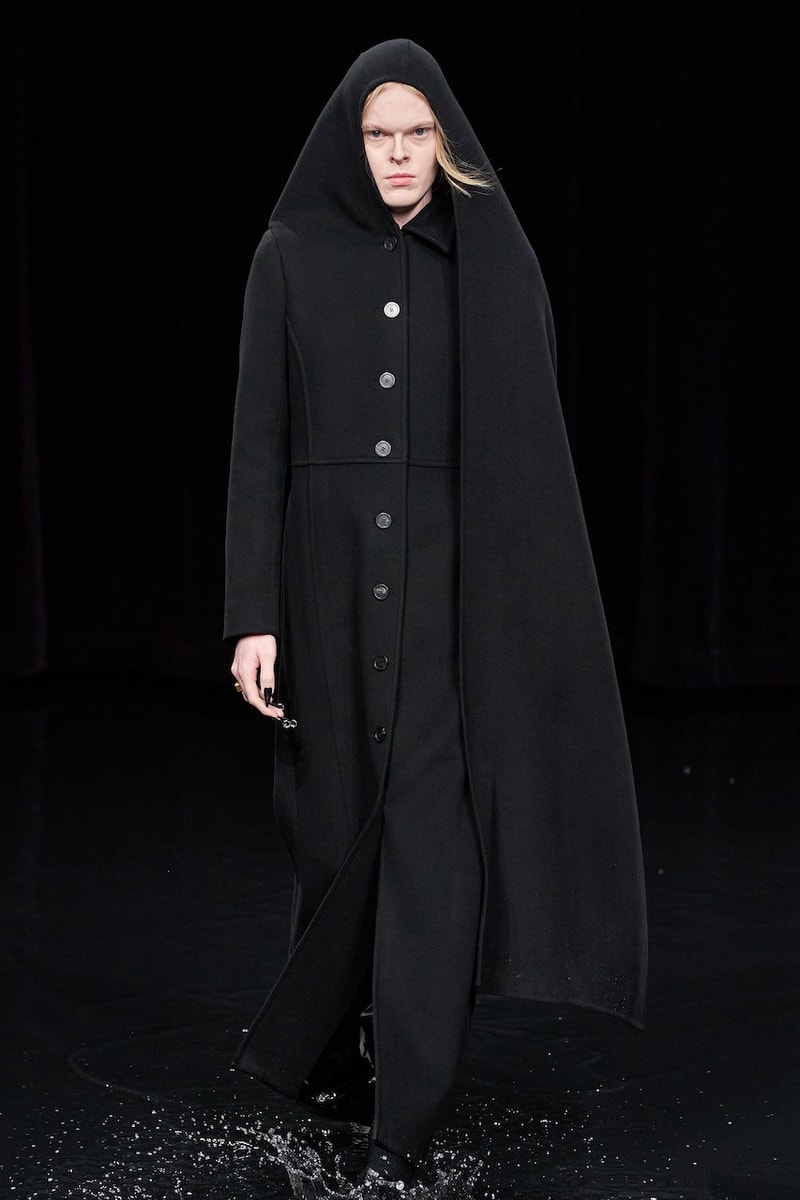 バレンシアガ 2020年秋冬コレクション Balenciaga Fall/Winter 2020 fw20 Runway Show Paris Fashion Week Climate Change  Demna Gvasalia Menswear Womenswear collection