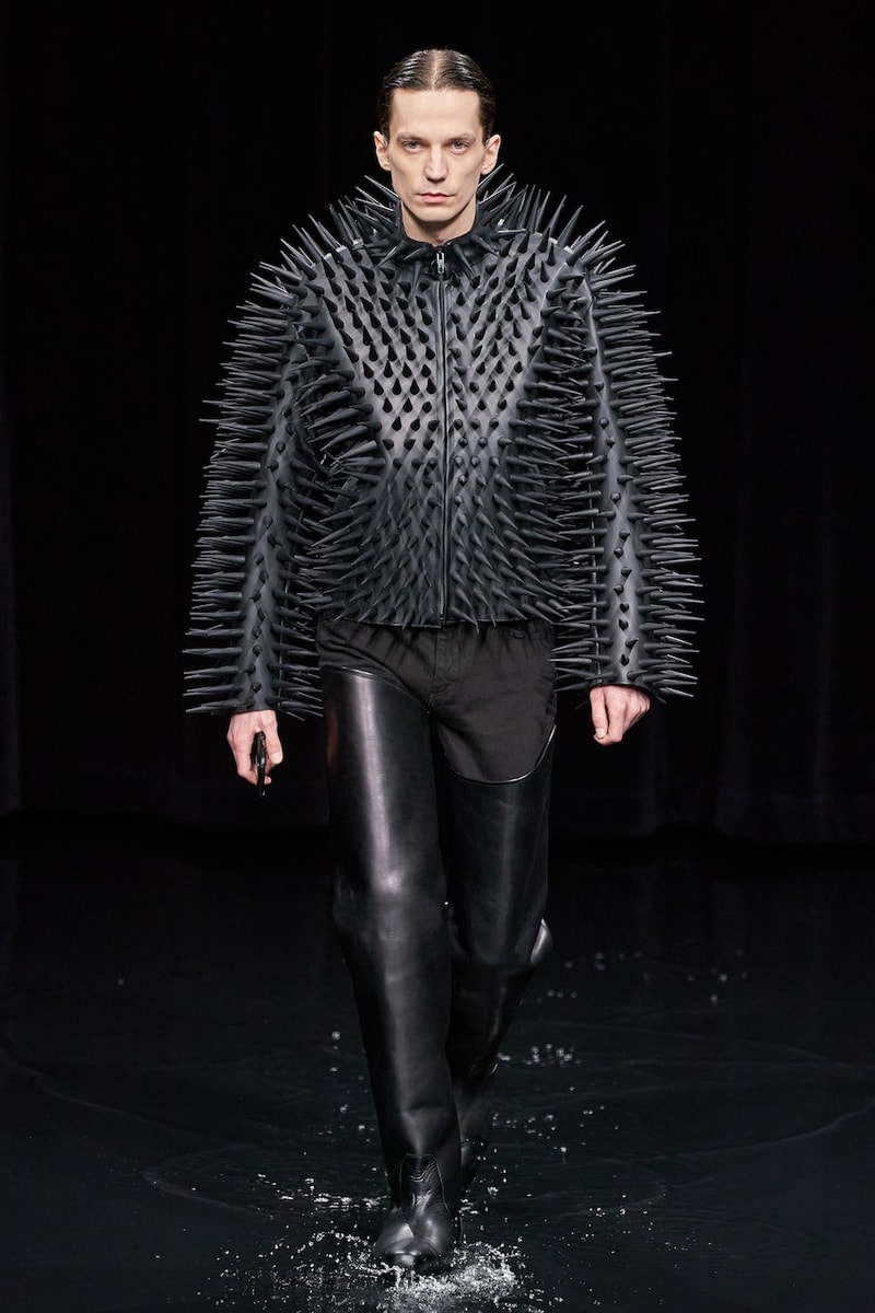バレンシアガ 2020年秋冬コレクション Balenciaga Fall/Winter 2020 fw20 Runway Show Paris Fashion Week Climate Change  Demna Gvasalia Menswear Womenswear collection