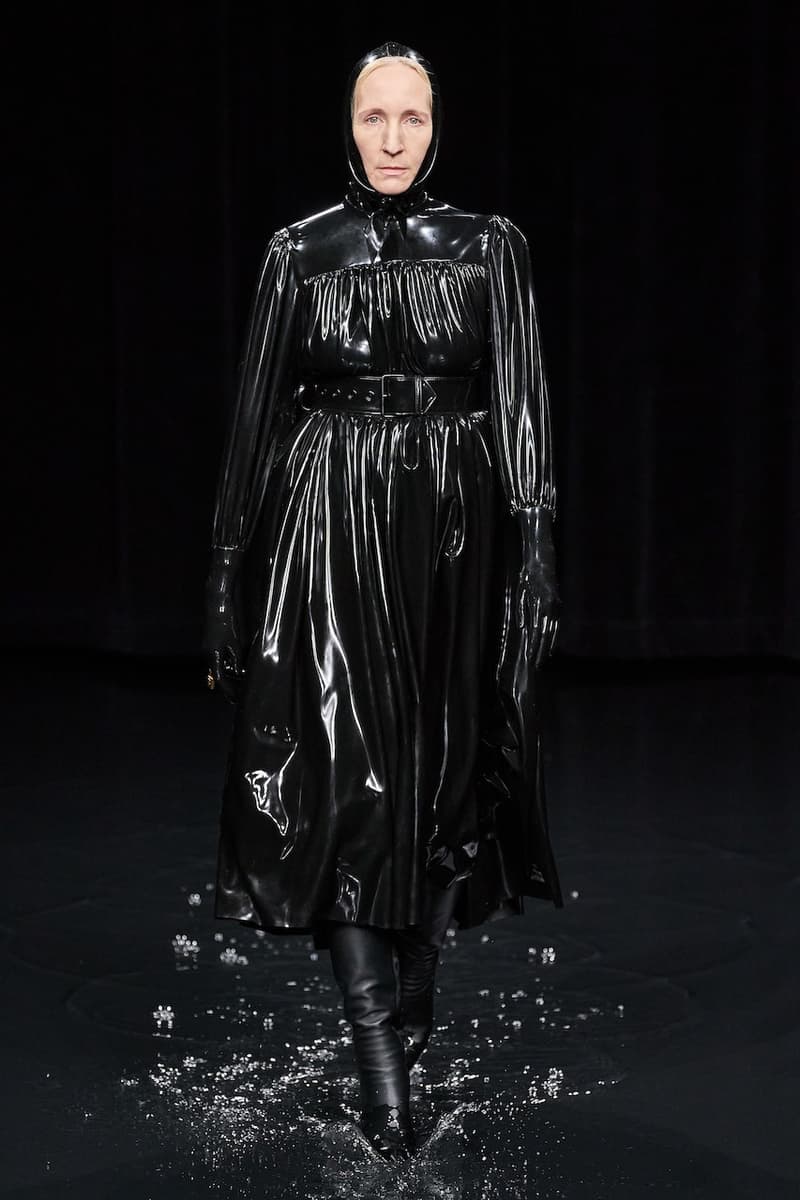バレンシアガ 2020年秋冬コレクション Balenciaga Fall/Winter 2020 fw20 Runway Show Paris Fashion Week Climate Change  Demna Gvasalia Menswear Womenswear collection