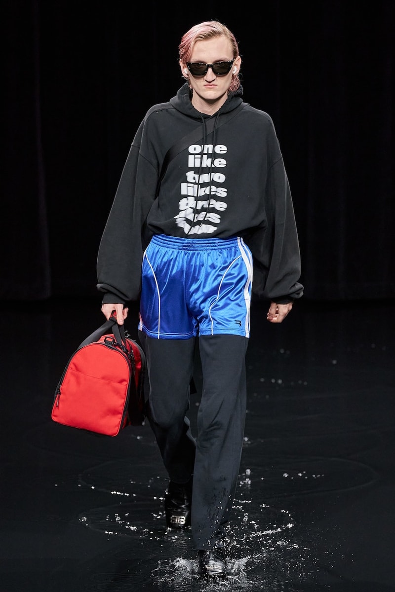 バレンシアガ 2020年秋冬コレクション Balenciaga Fall/Winter 2020 fw20 Runway Show Paris Fashion Week Climate Change  Demna Gvasalia Menswear Womenswear collection