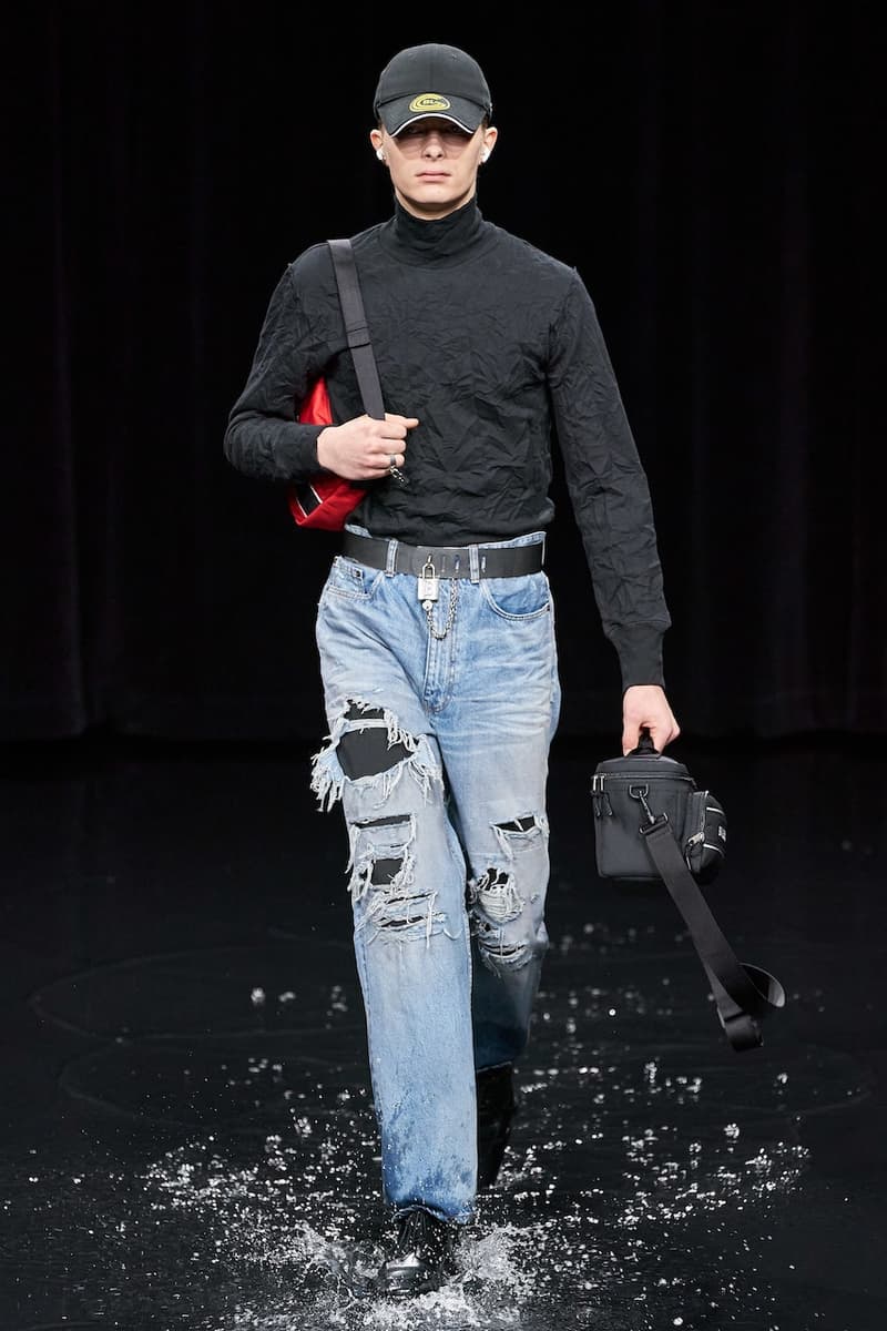 バレンシアガ 2020年秋冬コレクション Balenciaga Fall/Winter 2020 fw20 Runway Show Paris Fashion Week Climate Change  Demna Gvasalia Menswear Womenswear collection