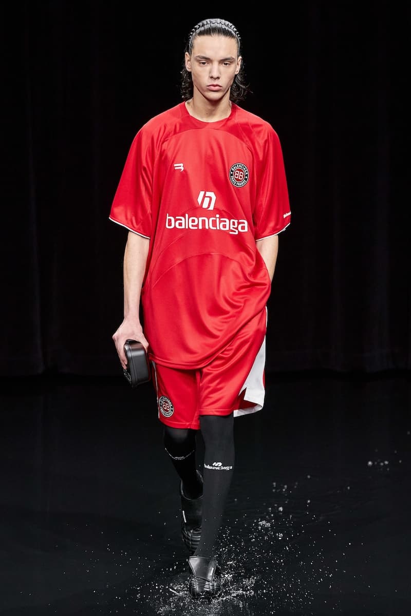 バレンシアガ 2020年秋冬コレクション Balenciaga Fall/Winter 2020 fw20 Runway Show Paris Fashion Week Climate Change  Demna Gvasalia Menswear Womenswear collection