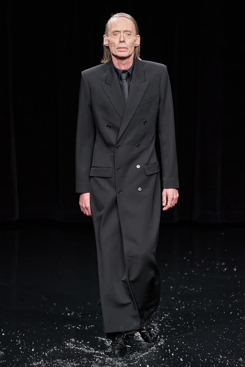 バレンシアガ 2020年秋冬コレクション Balenciaga Fall/Winter 2020 fw20 Runway Show Paris Fashion Week Climate Change  Demna Gvasalia Menswear Womenswear collection