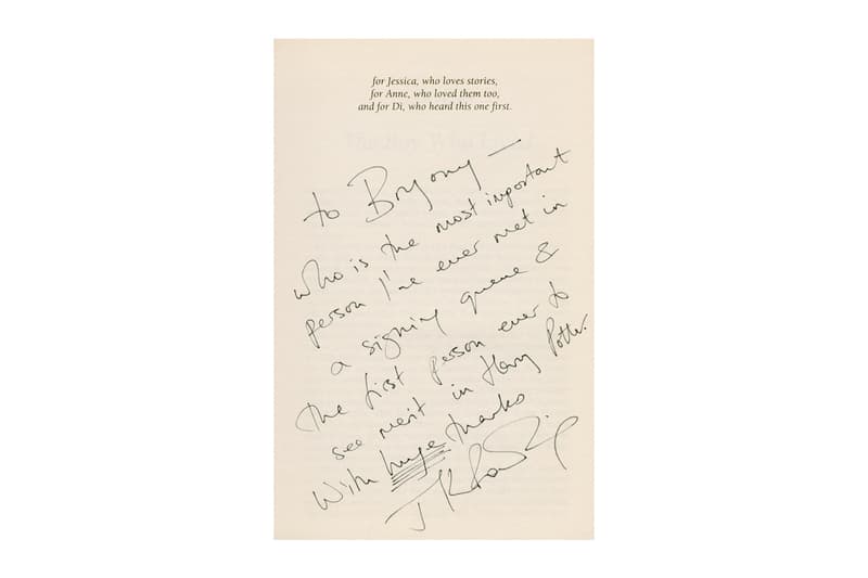 J.K. Rowlingサイン入りの『ハリーポッターと賢者の石』初版本が約1,570万円以上で落札された Harry Potter and the Philosopher's Stone First Edition £118,000 GBP Auction Rowling J.K. Rowling Wizards Hogwarts Bryony Evens Christopher Little auctions Bonhams 