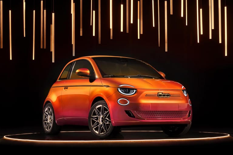 Fiat  から BVLGARI 仕様のスペシャルモデル B.500 が登場
