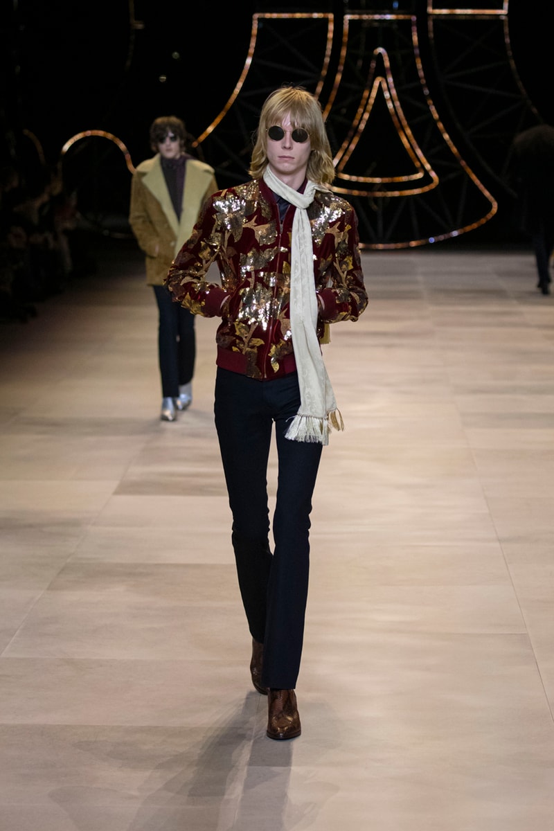 セリーヌ 2020年秋冬コレクション CELINE Fall/Winter 2020 Runway Collection Cesar Compression Project Crystals Jewelry Necklaces Pins Cuffs Vests Shirts Capes Hats Pants Ruffles Gingham Fur