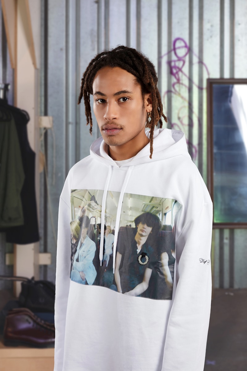 ラフシモンズ フレッドペリー 1970〜80年代の UK サブカルチャーにインスパイアされた Raf Simons × Fred Perry 2020年春夏コレクションが到着 Raf Simons fred perry collection spring summer 2020 release information buy cop purchase gavin watson polo shirt hoodie coach jacket t-shirt
