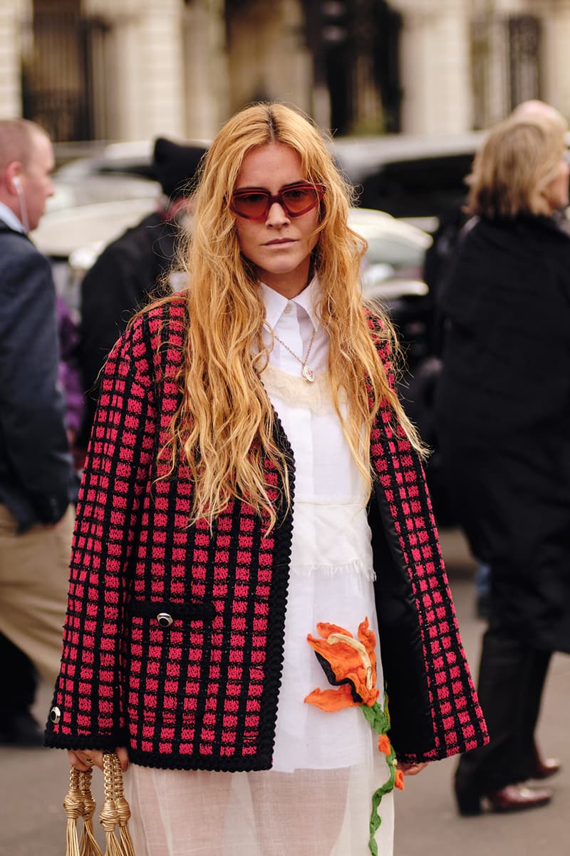 ストリートスタイル：2020年秋冬シーズンのパリ・ファッションウィーク ウィメンズ Streetstyle：Paris Fashion Week Fall/Winter 2020 Paris Fashion Week Fall/Winter 2020 Streetstyle Womenswear Looks HYPEBAE Spotted Bella Hadid Kaia Gerber Michéle Lamy Dior Maison Margiela Louis Vuitton Jordans LOEWE Rick Owens Alexa Chung