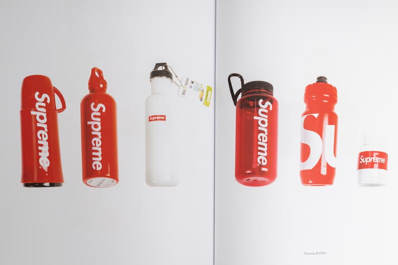シュプリーム オブジェクト オリエンテッド Supreme のアクセサリーの歴史を網羅した書籍『Object Oriented』が刊行 'Object Oriented: An Anthology of Supreme Accessories from 1994-2018' Book Collector's Item Byron Hawes Catalogue Pictures 25 Year History Spanning Works New York Skateboarding Brand