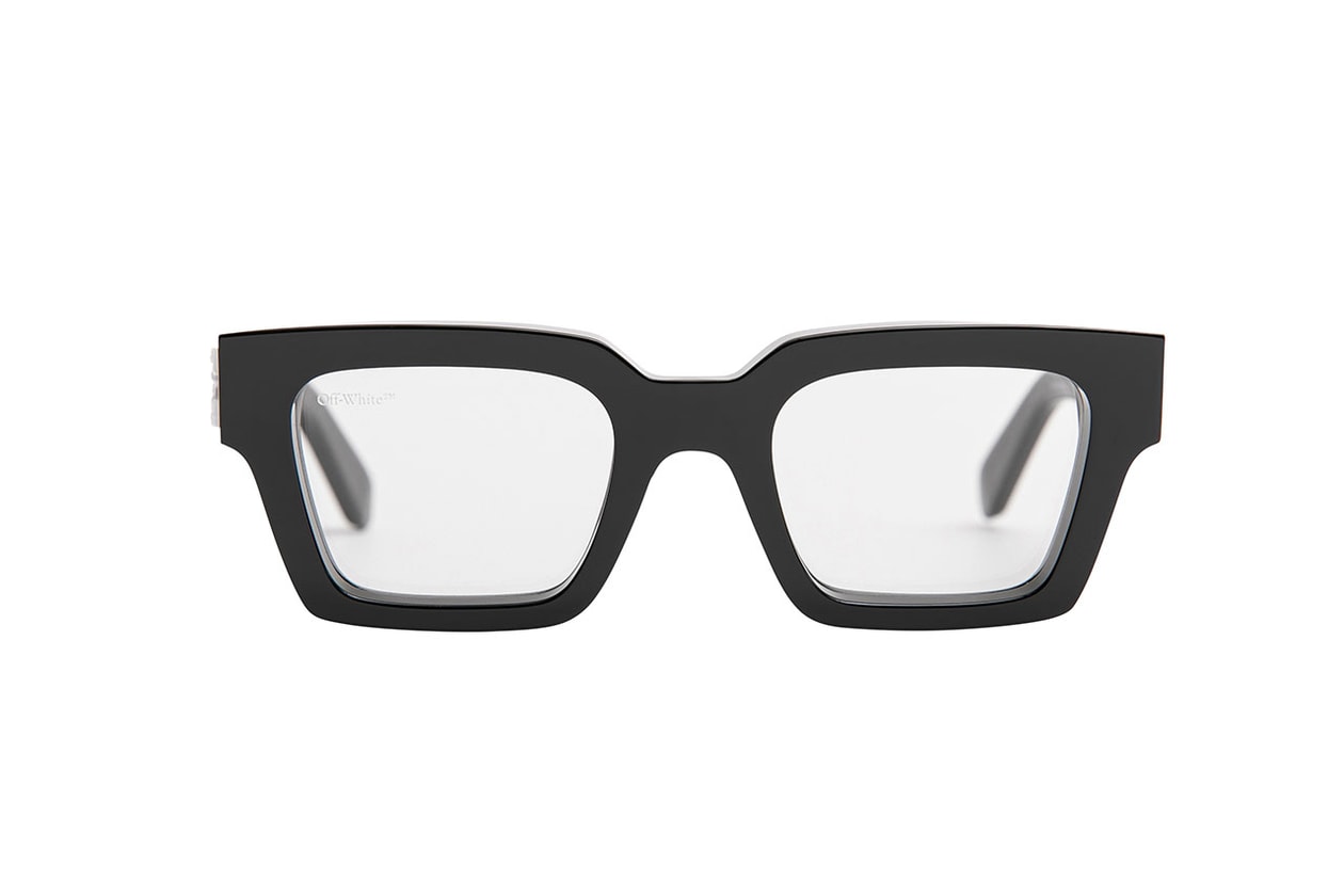 ユルゲン・テラーが撮り下ろしたオフホワイトのバッグとアイウェアのキャンペーン