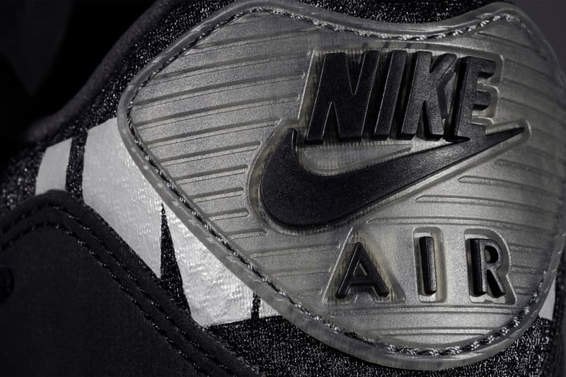 ナイキ アンディフィーテッド Nike x UNDEFEATED による最新コラボ Air Max 90 が登場 UNDEFEATED Nike Air Max 90 Collaboration Release Info Black Blue Buy Price Hoodie