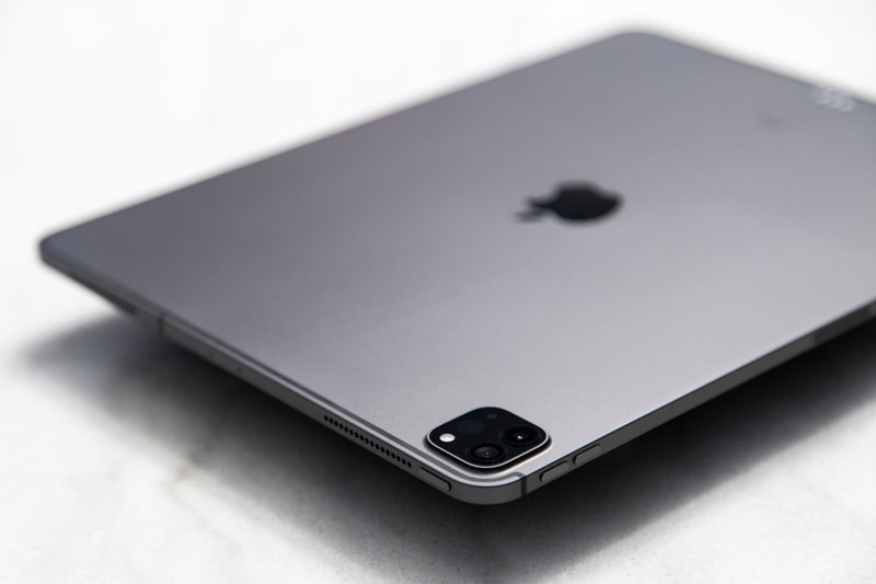 アイフォン 新型 iPhone に大幅なデザイン変更の噂が浮上 Apple iPhone 5 Design Refresh iPad Pro Apple iPhone 11 Pro Max Bloomberg
