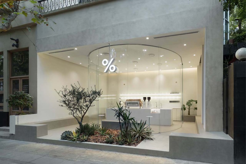 京都を拠点とする人気のコーヒーカンパニー %Arabica 上海店がリニューアルオープン coffee shanghai china modern % arabica percent blue architecture studio