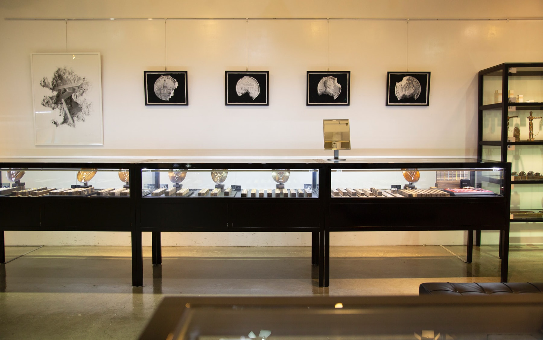 インタビュー:アイファニー EYEFUNNY Daniel Arsham(ダニエル・アーシャム)j balvin j バルビン 小木“Poggy”基史