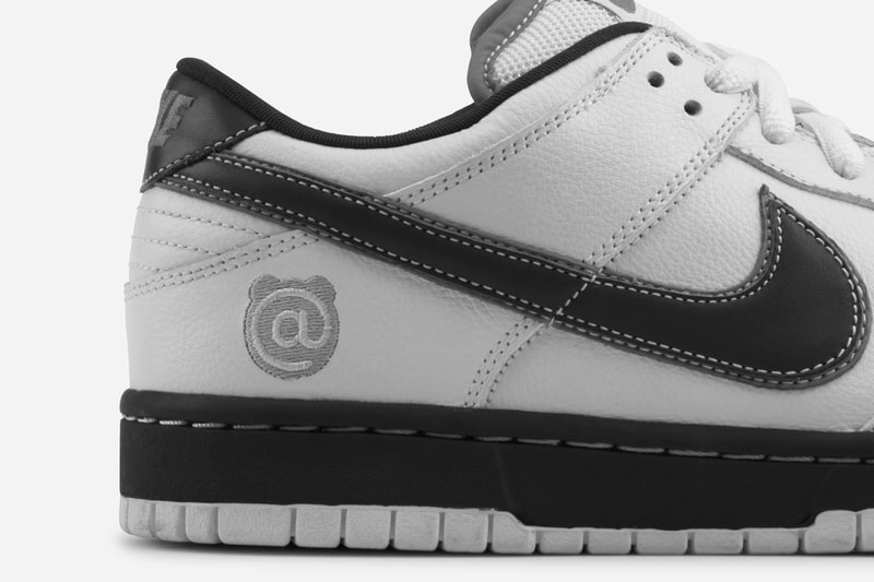 ナイキ SB x ベアブリックの最新コラボキックスが登場間近か？  medicom toy bearbrick nike sb dunk low collaboration black tan pony hair 2020 release date info photos price