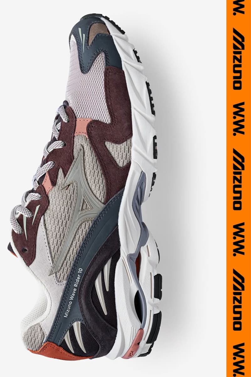 ミズノ ウッドウッド ウェーブライダー 10 MIZUNO ミズノ グローバルプロジェクト“KAZOKU”の第25弾は WoodWood とのコラボによるWAVE RIDER 10 の復刻モデル