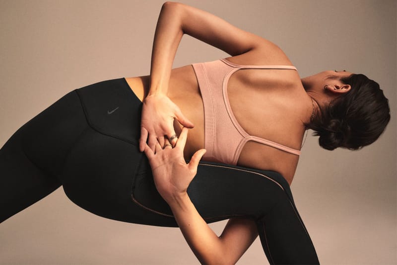 Nike が新素材 インフィナロンを採用したヨガコレクションを発表