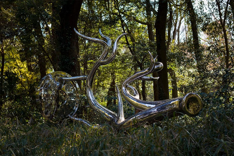 NYを拠点に活動する日本人アーティスト 松山智一が明治神宮の創建100年イベントに参加