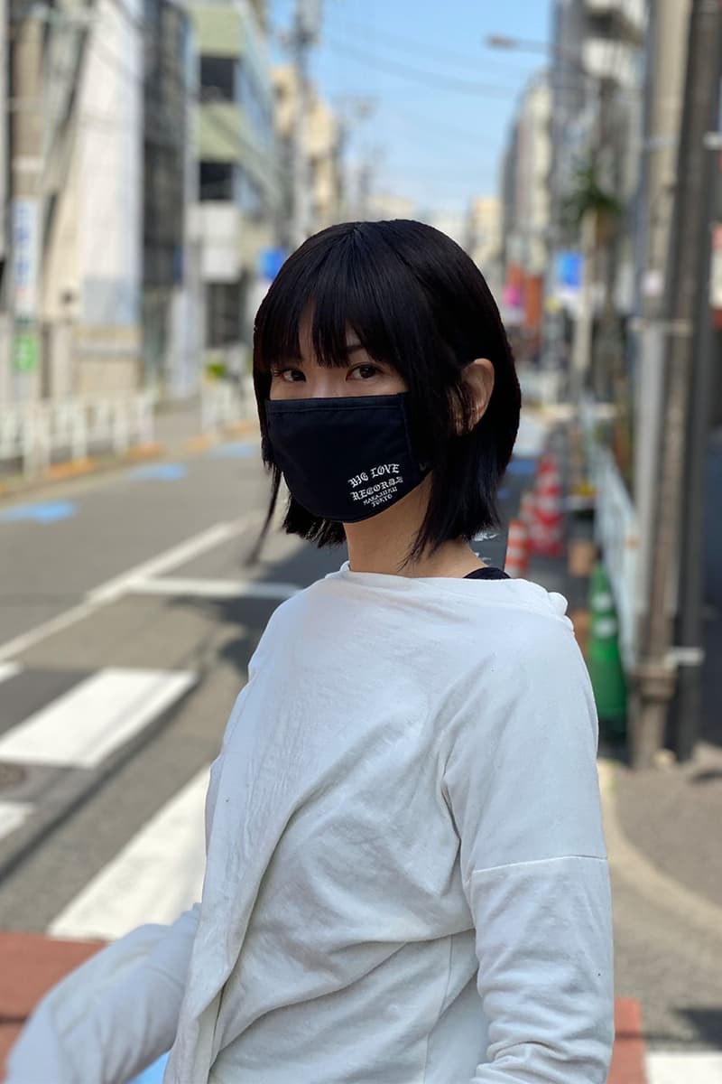 ビッグラブレコード Big Love Records からアイコニックなロゴをプリントした布製マスクが登場 Cali Thornhill DeWitt（カリ・ソーンヒル・デウィット）