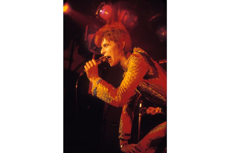 伝説的スーパースターの Prince や Kurt Cobain など様々なアーティストを捉えた貴重な作品のプリントセールを開催 God's Love We Deliver Photography Fundraiser Music Edition Julie Grahame Janette Beckman Luxlab Musicians Stars Prints