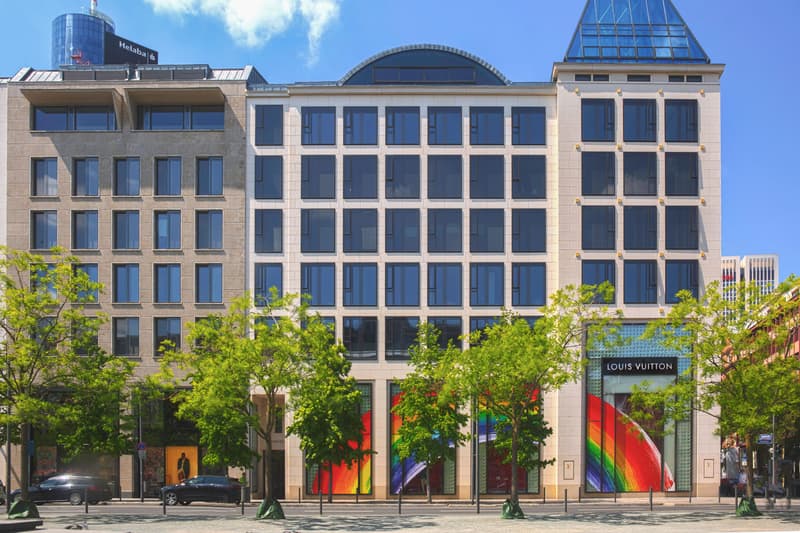 Louis Vuitton が従業員や子供たちを動員したアートプロジェクト“The Rainbow Project”を始動 Louis Vuitton The Rainbow Project Window Designs Paris Madrid Rome Frankfurt Madrid Milan Rainbows Drawings Animations Local
