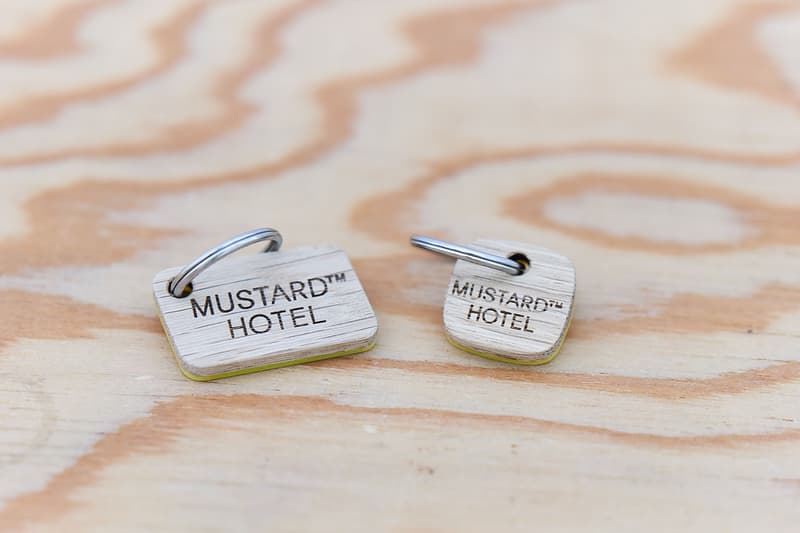 マスタード ホテル シブヤ エム アンド エム MUSTARD™ HOTEL SHIBUYA が伝説的内装クリエーター集団 M&M とのコラボプロダクトをリリース