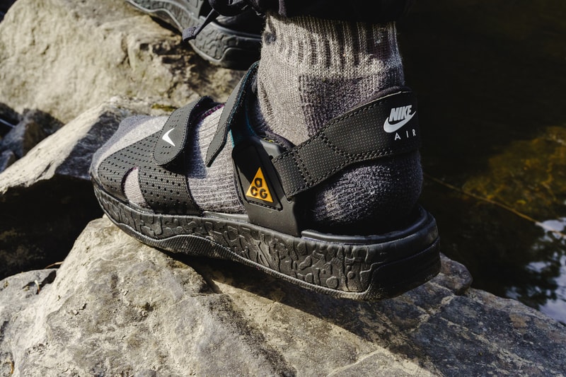 ナイキ エーシージー エア デシューツ 復活した Nike ACG の名作サンダル Air Deschutz の魅力に迫る Nike ACG Air Deschutz spring summer SS20 Closer Look nrg vest polartec fleece gore-tex pullover jacket sandal sandals sneakers shoes 2020 1992 convertible cargo pants shorts knit grey socks purple black yellow green volt blue