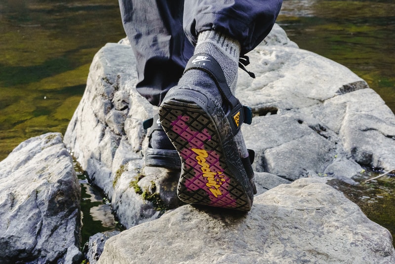 ナイキ エーシージー エア デシューツ 復活した Nike ACG の名作サンダル Air Deschutz の魅力に迫る Nike ACG Air Deschutz spring summer SS20 Closer Look nrg vest polartec fleece gore-tex pullover jacket sandal sandals sneakers shoes 2020 1992 convertible cargo pants shorts knit grey socks purple black yellow green volt blue