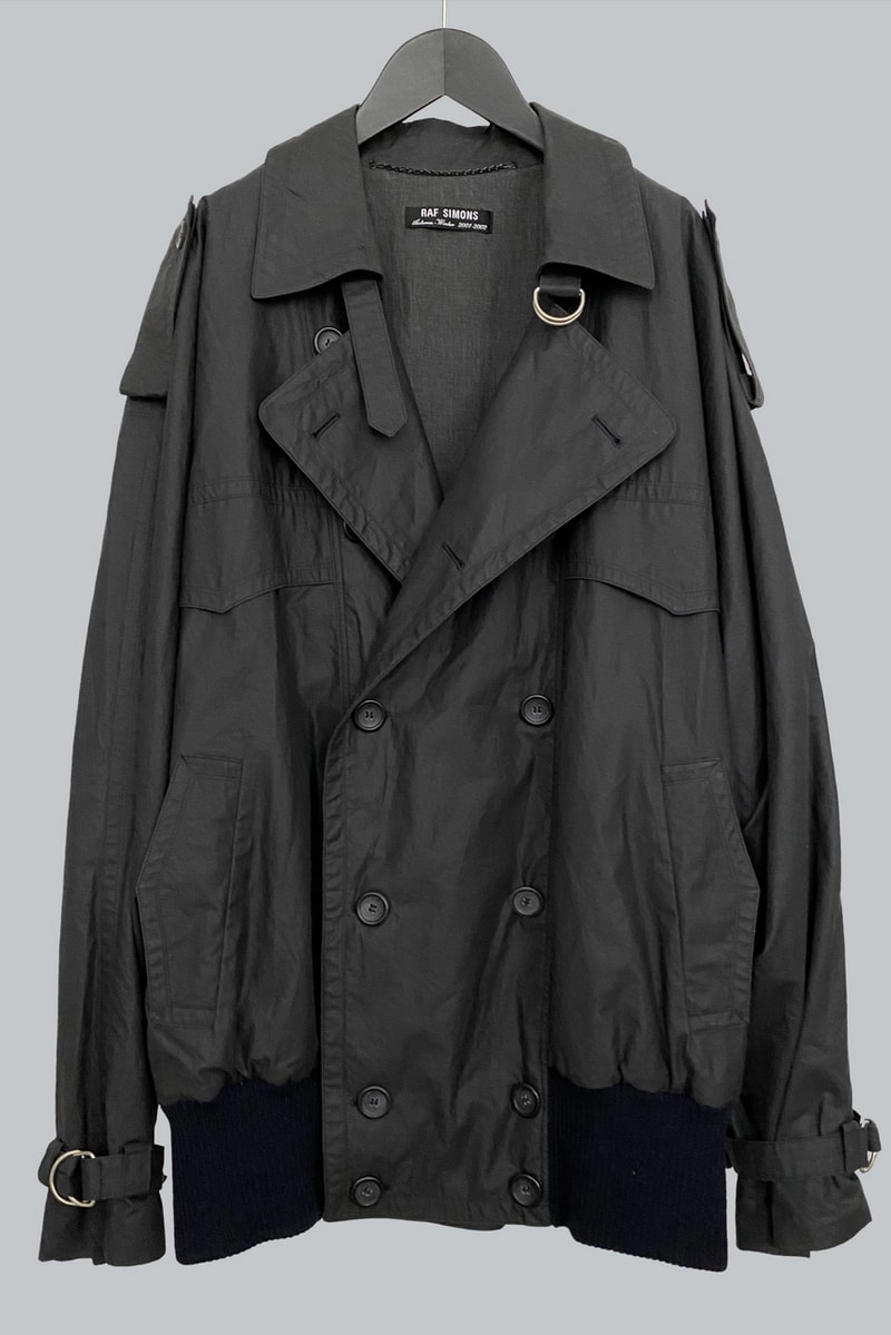 Raf Simons の貴重なアーカイブがオンラインで販売中 Lee Young Kyoon Dior Team Raf Simons Archive Sale Online First Look Rare Belgian Designer Pieces Garments Homeware Clothes Joy Division Lantern Wave Collection History of my World Icarus Surgit