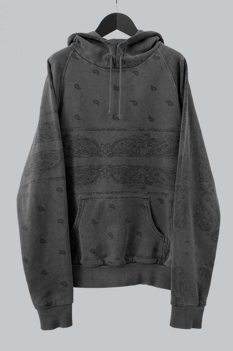 Raf Simons の貴重なアーカイブがオンラインで販売中 Lee Young Kyoon Dior Team Raf Simons Archive Sale Online First Look Rare Belgian Designer Pieces Garments Homeware Clothes Joy Division Lantern Wave Collection History of my World Icarus Surgit